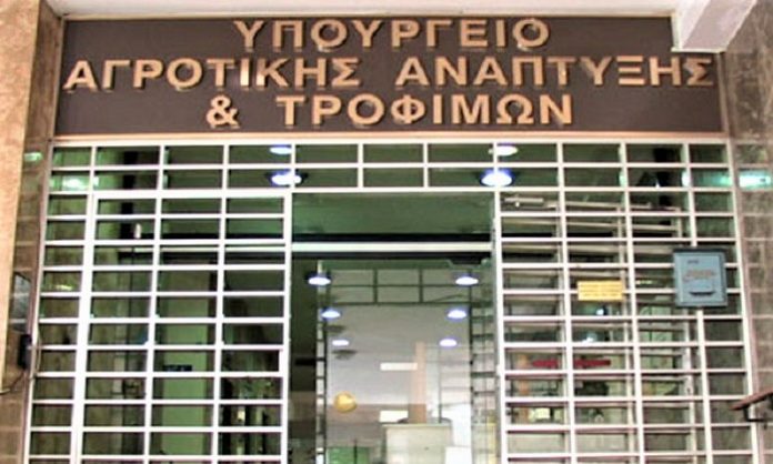 ΥΠΑΑΤ: Περισσότεροι από 112 τόνοι ώριμων τυριών διακινήθηκαν από τη Λέσβο τη δεύτερη εβδομάδα της μερικής άρσης των περιορισμών – πάνω από 350 τόνοι συνολικά