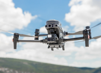 Με drones και «έξυπνα» εργαλεία η ΑΑΔΕ στα νησιά – Στο στόχαστρο αποδείξεις, Airbnb, μαύρη εργασία και αυθαίρετες παραλίες