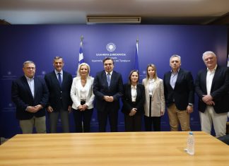 Συνάντηση του ΥπΑΑΤ Μ. Σχοινά με τις επτά Αποκεντρωμένες Διοικήσεις: Στο επίκεντρο η αποτελεσματικότερη άσκηση των κρατικών αρμοδιοτήτων στον πρωτογενή τομέα
